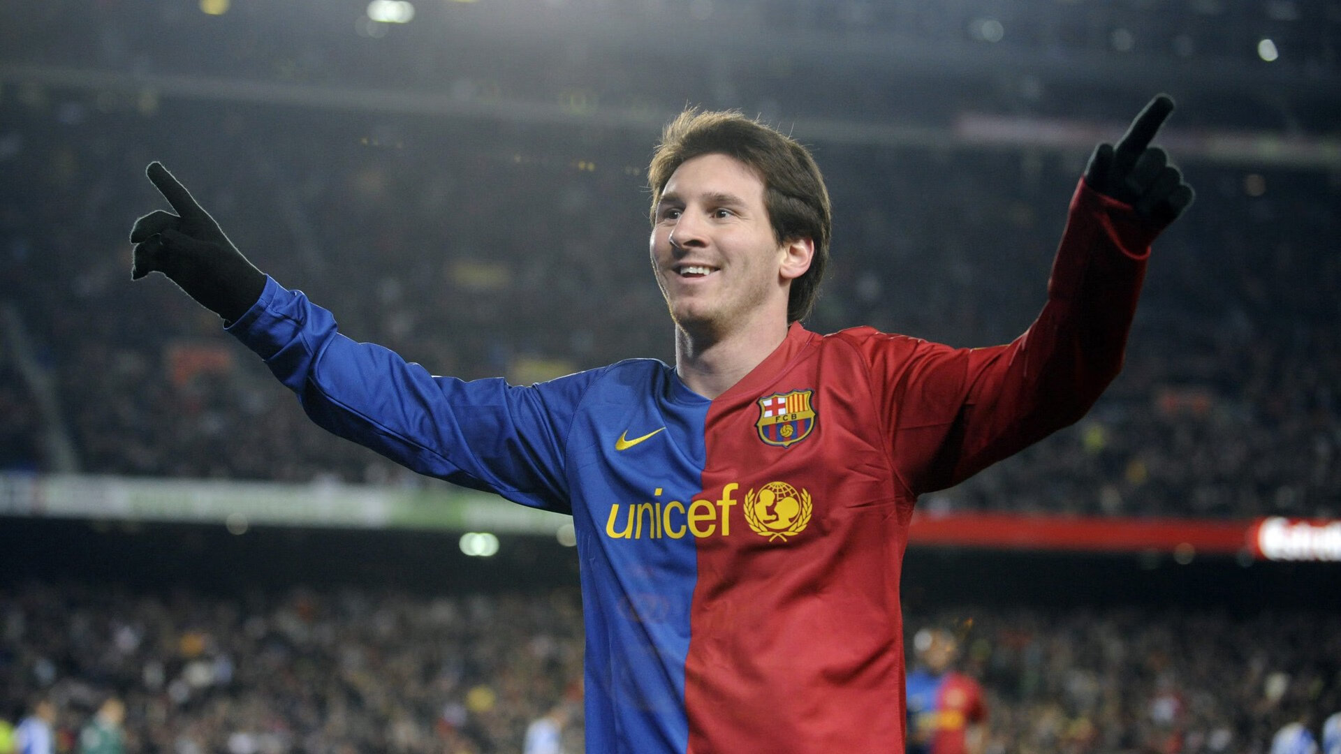 3-0大胜背后的隐患!比利时新王登基,但丁丁断片16分钟暴露致命短板